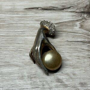 Vintage Gold and Silver Toned Brooch